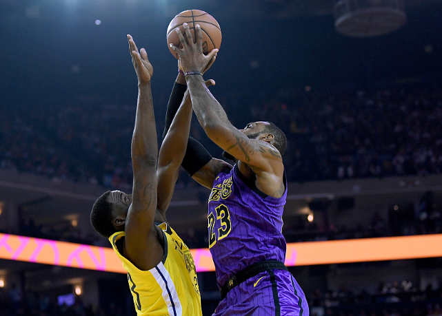  明晨美网前瞻：马龙伤情更新，巴黎圣日耳曼冲击逆转纪录