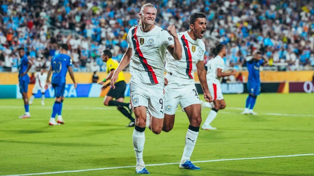 全明星赛决赛爆出冷门！北京国安大胜曼城，争冠形势突变的简单介绍